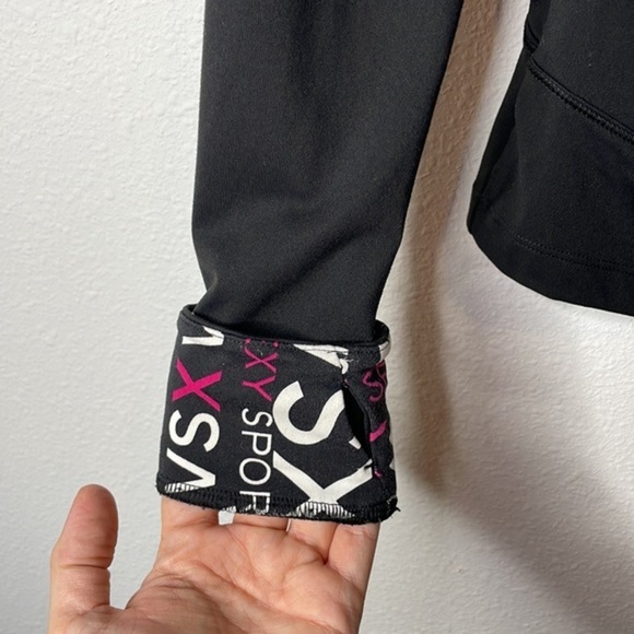 Victorias Secret VSX Size XS Black Pink Zip Up Athletic Mesh Inset Sweatshirt - Picture 8 of 15